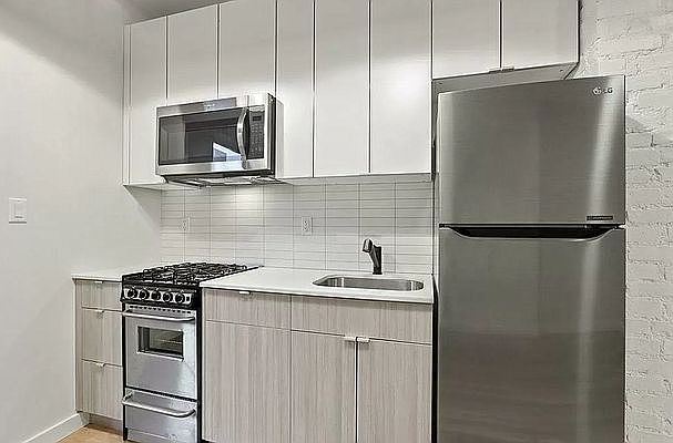 1st image of 1557 Lexington Ave #N
