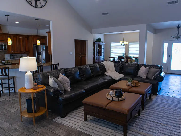 2502 W Centre Ave — Photo 6