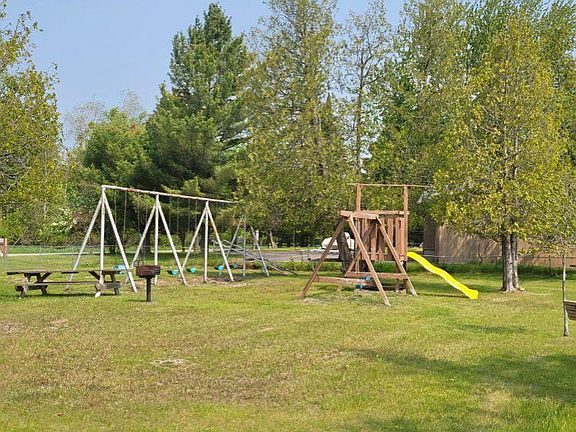 5th image of N Sand Hill Rd