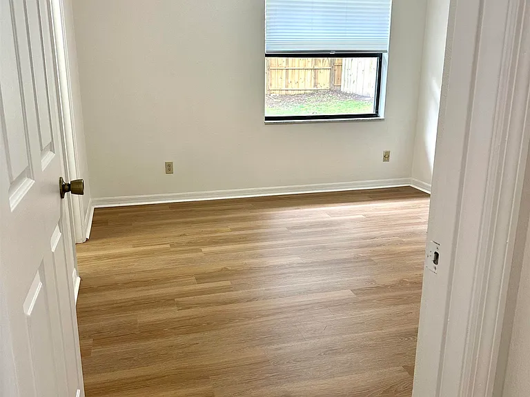 120 Vassar Rd — Photo 18