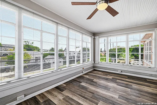 202 W Woodlawn Ave — Photo 19