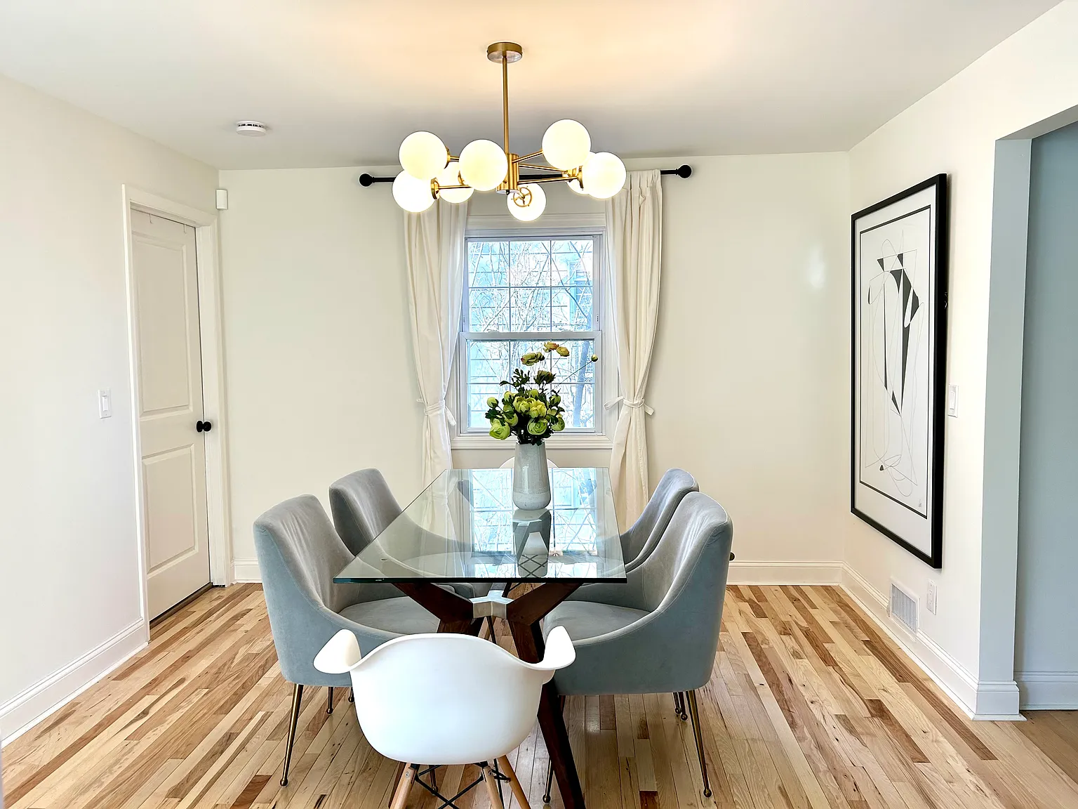 4 bed, 2150 sqft, $1,150 — Photo 1