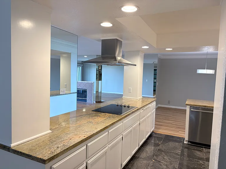416 Portofino Dr #303 — Photo 4