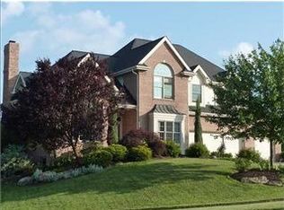 2902 Benjamin Ct, Coraopolis, PA 15108
