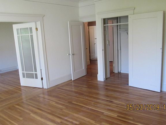 2nd image of 2340 Van Ness Ave APT 4