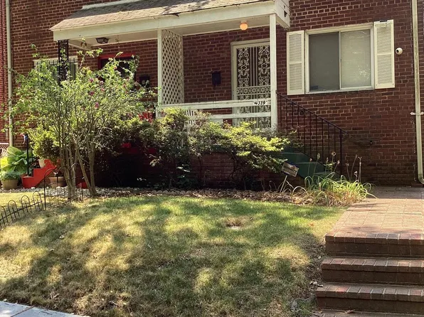 4339 C St SE, Washington, DC 20019