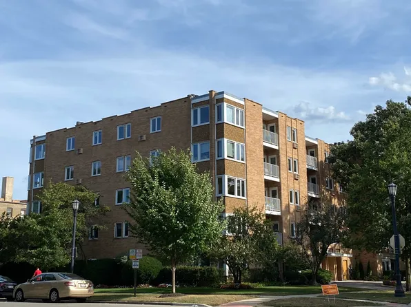 1333 Maple Ave APT 2B, Evanston, IL 60201