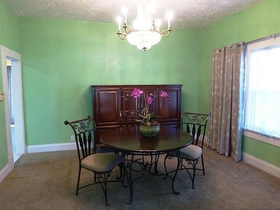 5th image of 627 W Dalton Ave