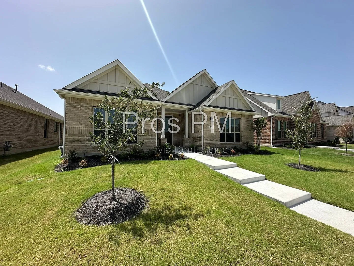 3 bed, 2.0 bath, 2042 sqft, $2,750 — Photo 3