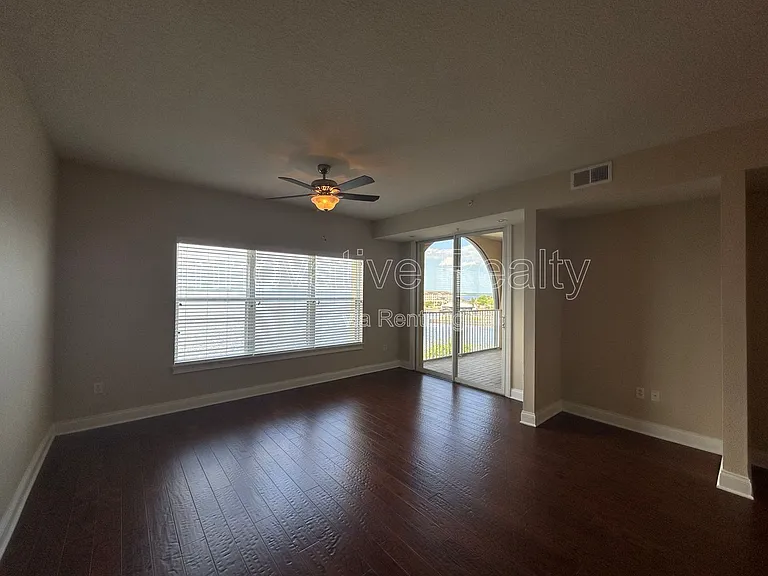 225 Seminole Blvd #503 — Photo 9