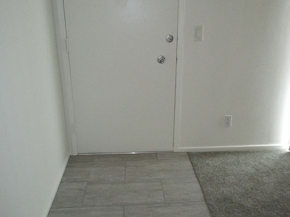 3rd image of 4916 Cahuenga Blvd APT G