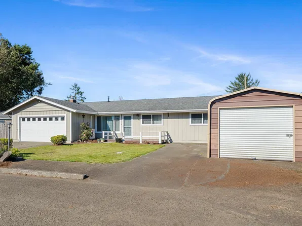4208 Filbert St, Tillamook, OR 97141