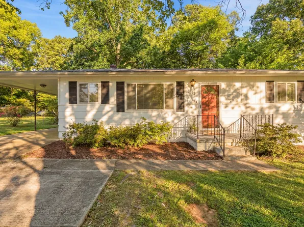 8319 Oak Dr, Chattanooga, TN 37421