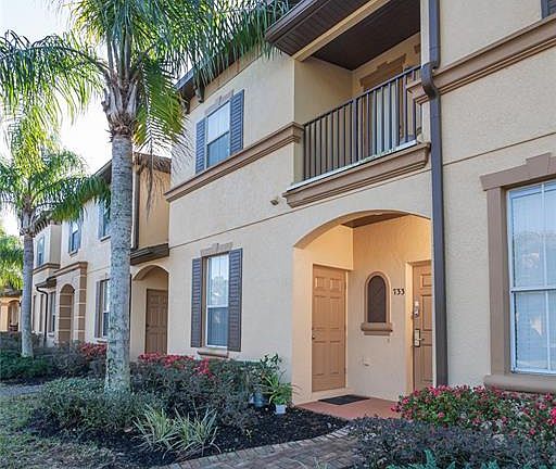 5th image of 733 Calabria Ave