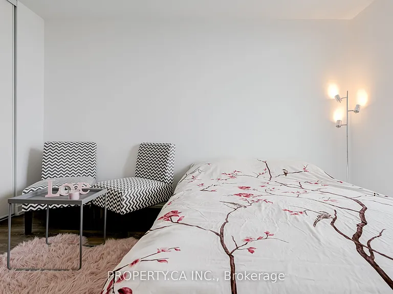 898 Portage Pkwy #1602 — Photo 21