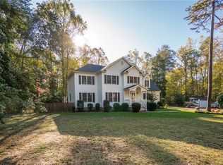 3221 Sherwood Bluff Cir, Powhatan, VA 23139