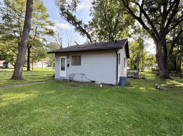 111 S Butler Ave, Niles, OH 44446