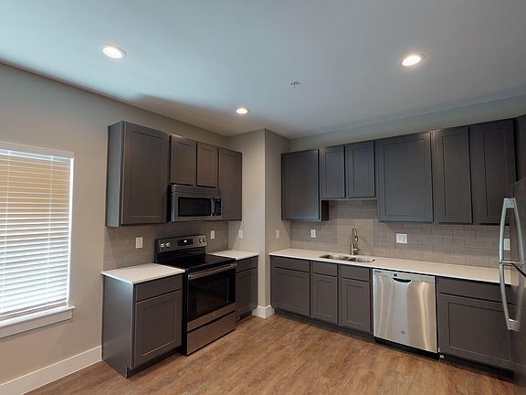 3rd image of 311 Craddock Ave #101