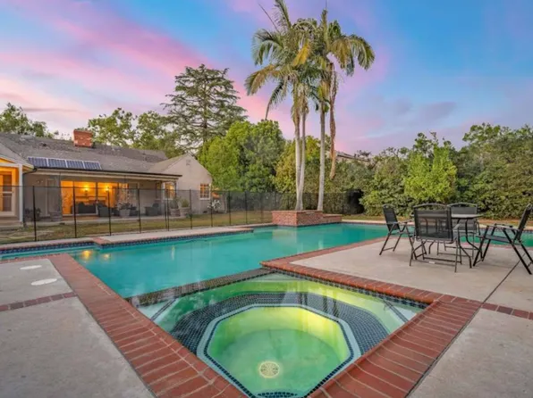 12642 Otsego St, Valley Village, CA 91607