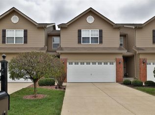 815 Foxgrove Dr, Fairview Heights, IL 62208