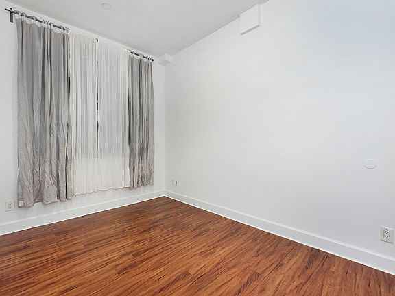 4th image of 1378-84 Bedford Ave #1A