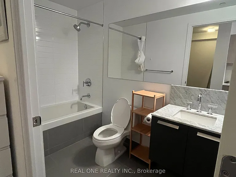 42 Charles St E #2904 — Photo 14