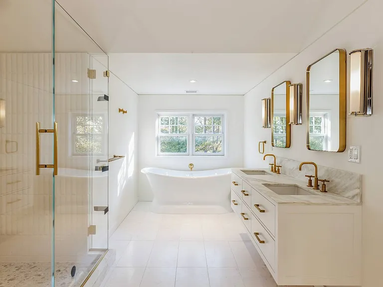 127 Mill Creek Close — Photo 13