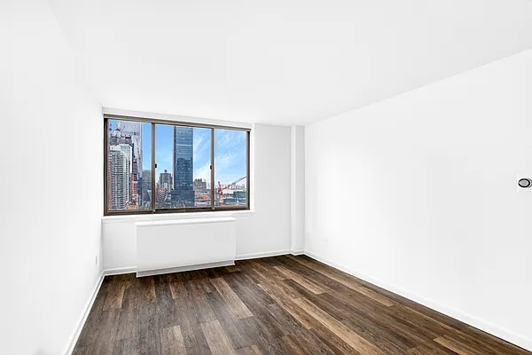 Rented by REAL New York | media 30