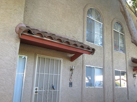 2nd image of 10015 N 14th St Unit 3
