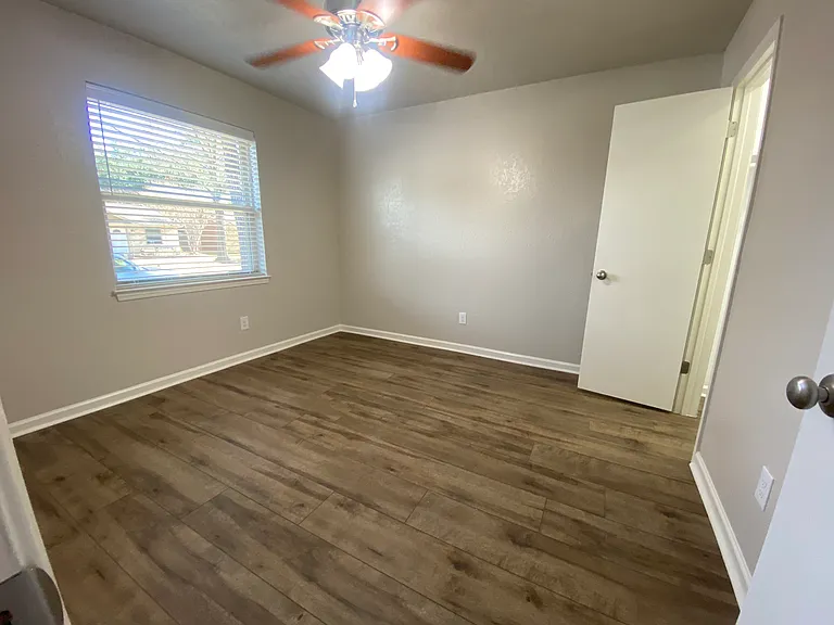 3714 Lasalle Dr — Photo 9