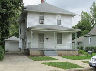 257 Hill Ave, Elgin, IL