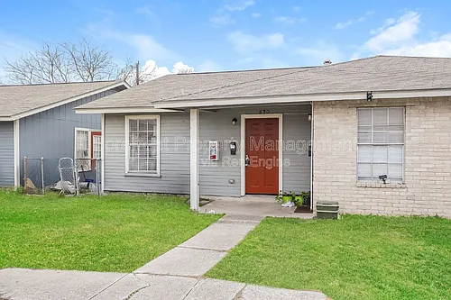 820 W Olmos Dr Photo 1