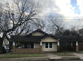 221 Featherston St, Cleburne, TX 76033