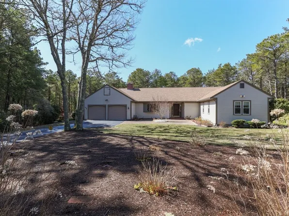 29 Amanda Ct, Barnstable, MA 02630