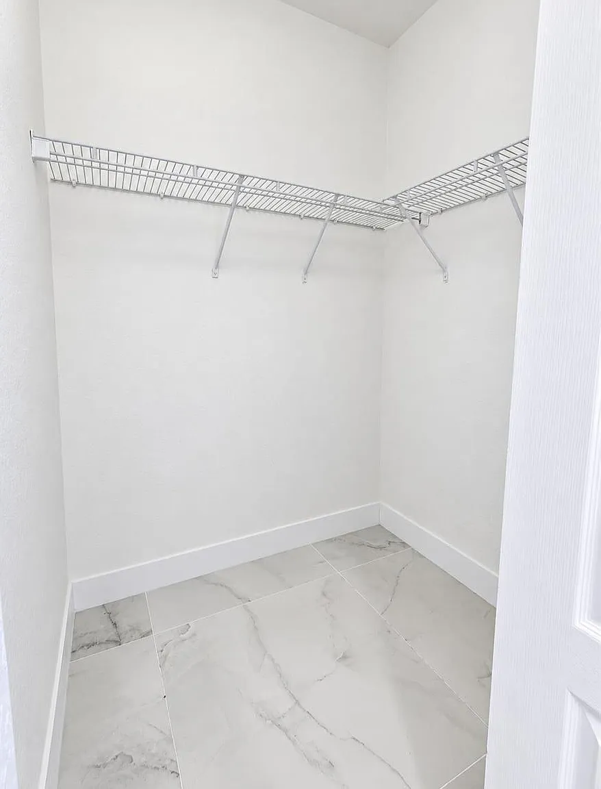 3 bed, 1705 sqft, $3,800 — Photo 3
