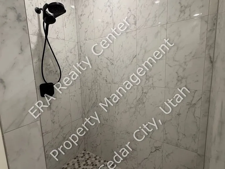 2180 S Bluff Dr — Photo 14