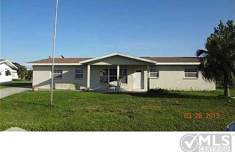1st image of 740 Altura St