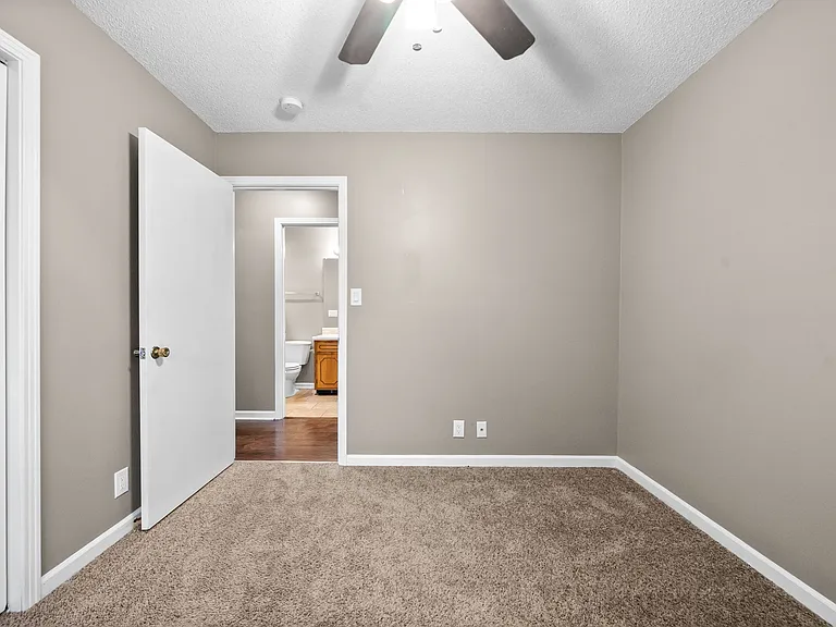 735 Cayce Dr — Photo 20