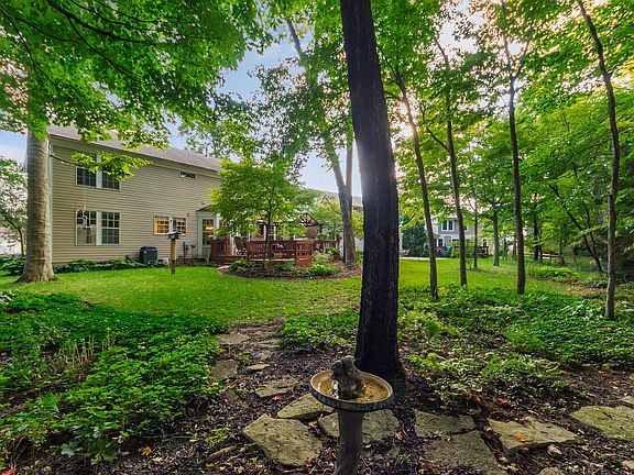 2nd image of 500 Woodside Lake Dr