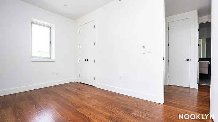 Rented by Nooklyn NYC LLC | media 12