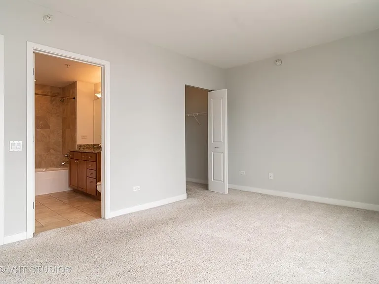 200 N Jefferson St #1906 — Photo 11