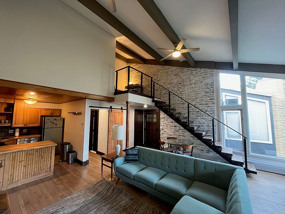 Living/dining/kitchen