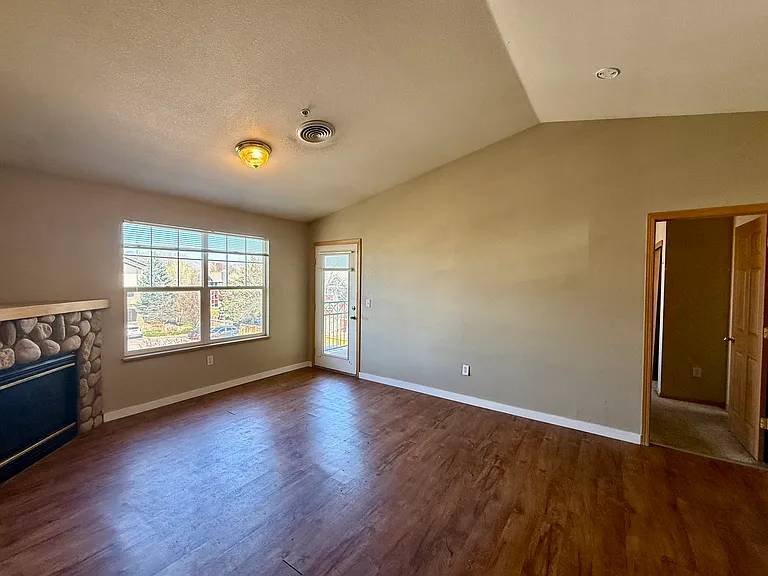 2226 W Elizabeth St #D303 — Photo 6