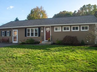 4 Walford Park Dr, Canton, MA 02021