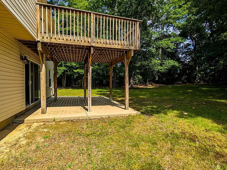 21530 Warwick Ct — Photo 49