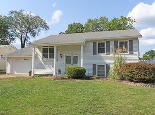 355 Fury Dr, Fenton, MO 63026