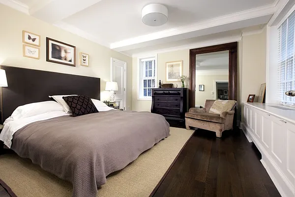 Sold by Stribling | media 3