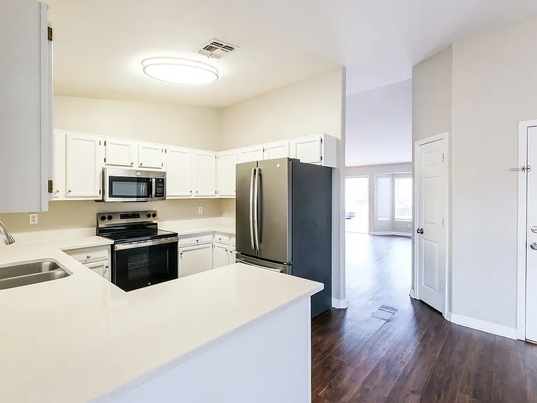 6634 W Pima St — Photo 7