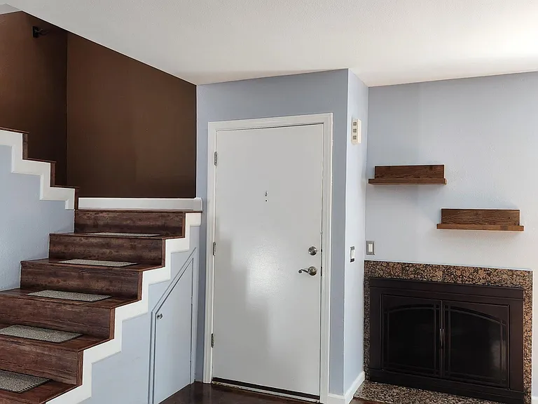 65 N Michigan Ave #9 — Photo 2