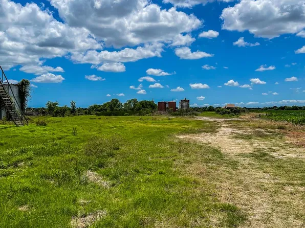 4249 Fm 1593, Lolita, TX 77971